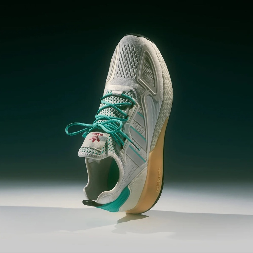 adidas ZX 2K Boost
Grey One Hi-Res Green - men's 8 / women's 9.5